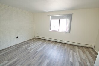 839 Blackstone Vlg in Meriden, CT - Building Photo - Building Photo