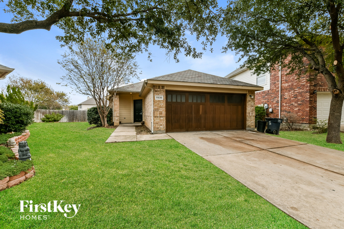 11536 Gloriosa Dr in Fort Worth, TX - Foto de edificio