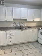 165 Anne St S in Barrie, ON - Building Photo - Building Photo