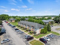 4152 Bell Rd in Newburgh, IN - Foto de edificio - Building Photo