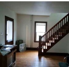 303 Ellis St in Glassboro, NJ - Foto de edificio - Building Photo