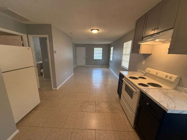 2584-2586 Chestnut Woods Dr in Lakeland, FL - Building Photo - Building Photo