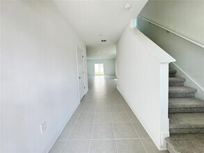 3567 Kimbrough Dr in Lake Wales, FL - Foto de edificio - Building Photo