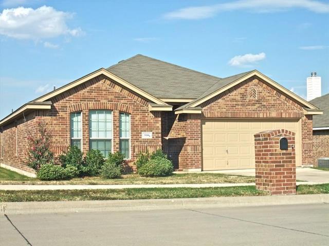 9104 Arlene Dr in White Settlement, TX - Building Photo