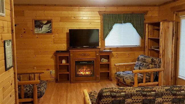 property at 459 Overlook Ct