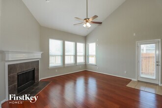 13112 Shallow Falls Ln in Pearland, TX - Building Photo - Building Photo