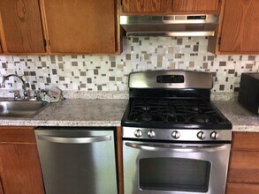 209 Magnolia Ter, Unit Unit A in Upper Darby, PA - Building Photo - Building Photo