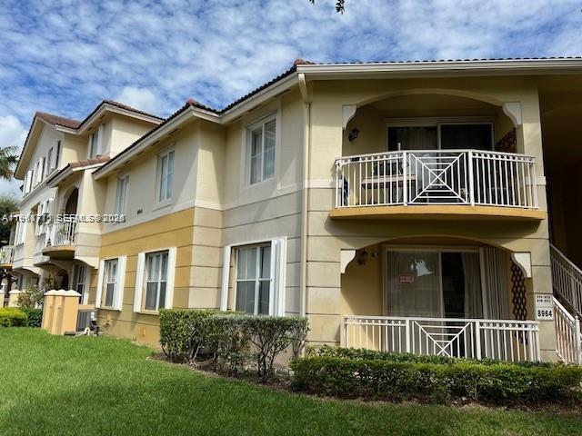8964 W Flagler St, Unit 112 in Miami, FL - Building Photo - Building Photo