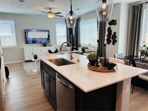 589 Josephine Ave in Madera, CA - Building Photo - Building Photo