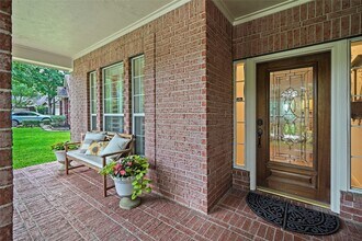19 Heron Hollow Ct in Spring, TX - Building Photo - Building Photo