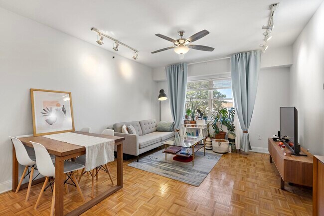 84 Bloomfield St in Hoboken, NJ - Building Photo - Building Photo