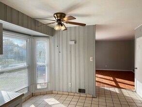 4904 Justin Rd in Columbus, OH - Foto de edificio - Building Photo