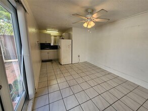 2210 SW 89th Ct in Miami, FL - Building Photo - Building Photo