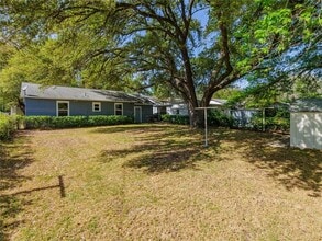 405 Boyd Ave in Rockdale, TX - Building Photo - Building Photo