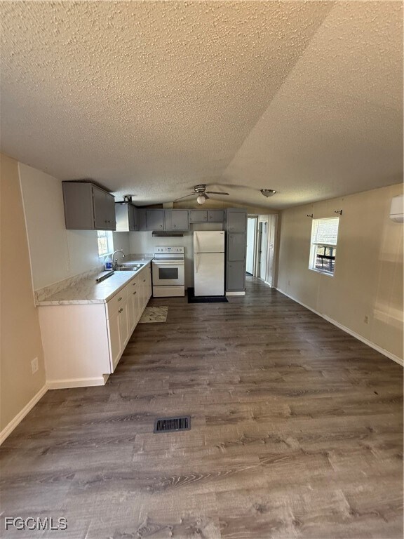 1277 Derby Ln in Moore Haven, FL - Building Photo - Building Photo