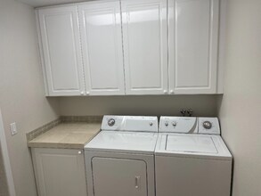 1254 Los Meadows Dr in Las Vegas, NV - Building Photo - Building Photo