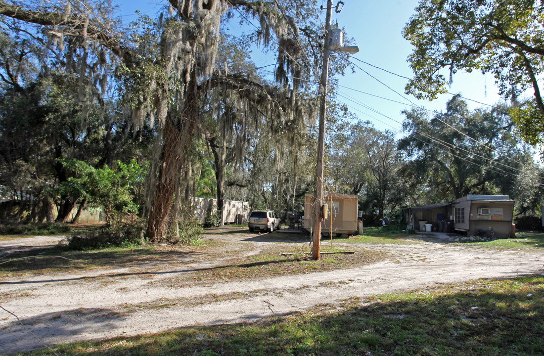 Duncan Mobile Home Park in Tampa, FL - Foto de edificio