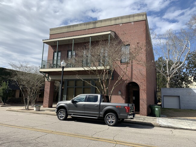 100 Walnut in Hattiesburg, MS - Building Photo - Building Photo