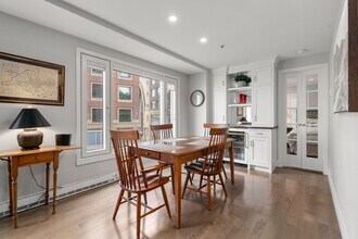 20 Rowes Wharf in Boston, MA - Building Photo - Building Photo