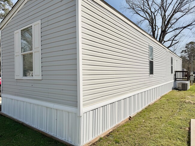 130 Janice St in Conroe, TX - Building Photo - Building Photo