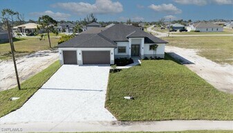 3234 NW 21st Terrace in Cape Coral, FL - Building Photo
