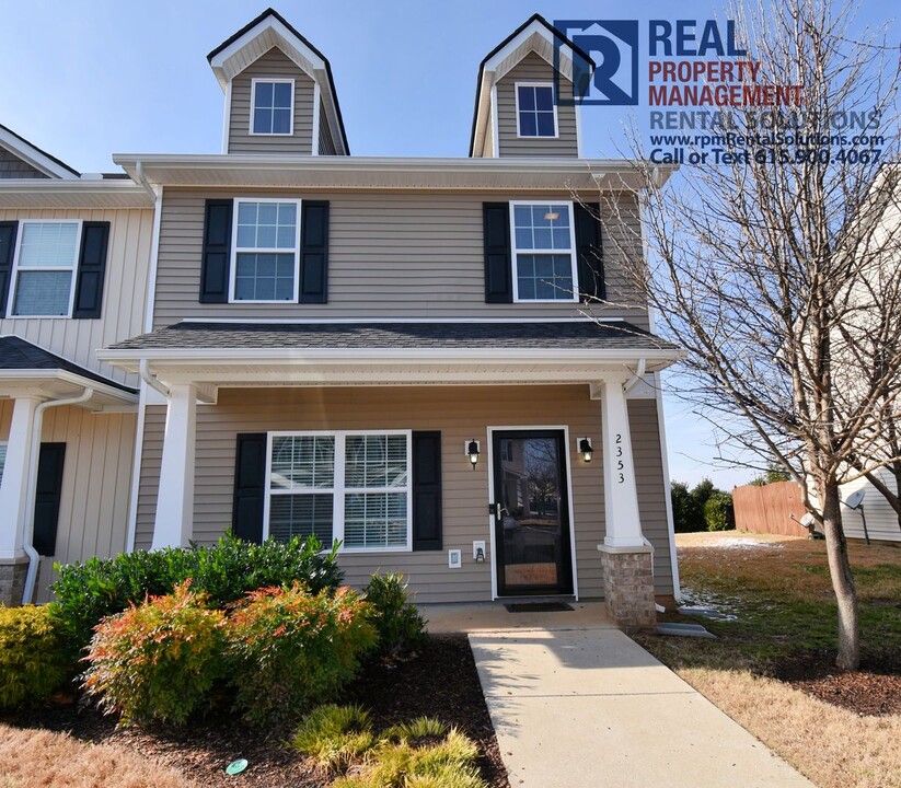 2353 New Holland Cir in Murfreesboro, TN - Building Photo