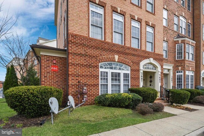 3687 Spring Hollow Ln in Frederick, MD - Building Photo - Building Photo
