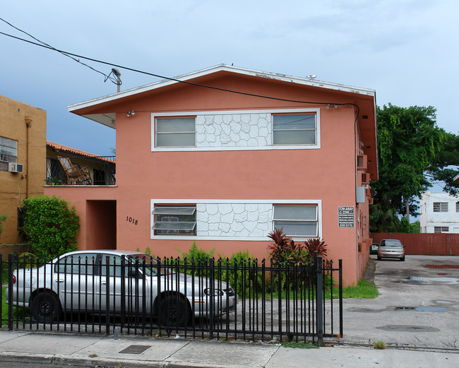 1018 NW 2nd St in Miami, FL - Building Photo - Building Photo