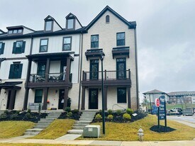 420 Thatch Ter in Fayetteville, GA - Building Photo