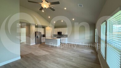 685 Briar Dr in Lavon, TX - Building Photo - Building Photo