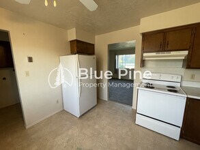 1489 Mountain View Ln in Idaho Falls, ID - Foto de edificio - Building Photo