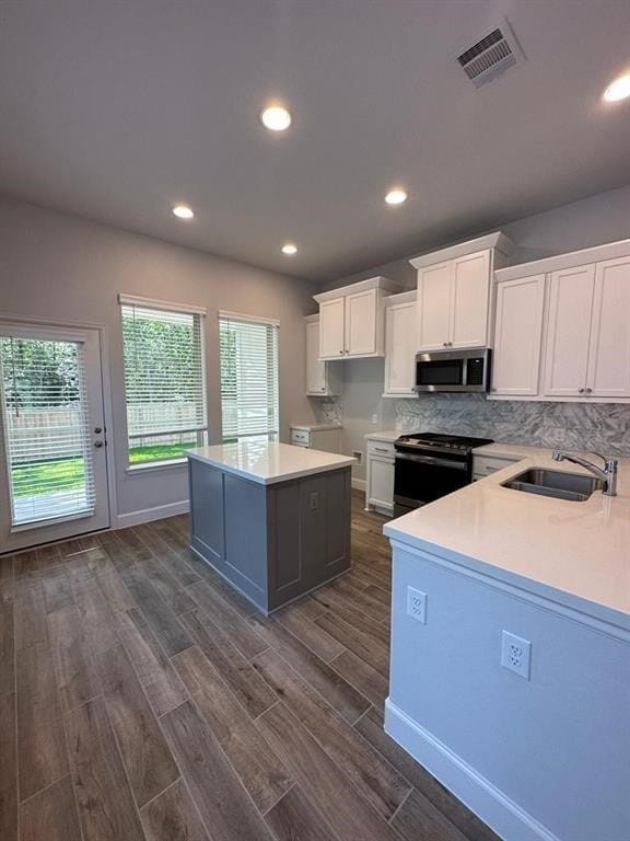 property at 418 Glacier Pass