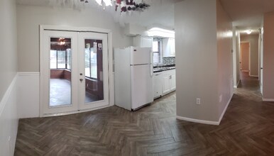 805 Maple Ave in Fruitland Park, FL - Building Photo - Building Photo