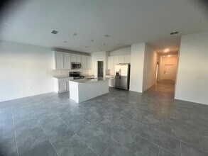 4964 Worchester Dr in Kissimmee, FL - Building Photo - Building Photo
