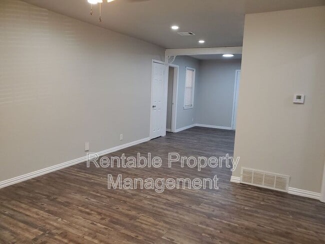 8012 Chaparral Dr in White Settlement, TX - Building Photo - Building Photo