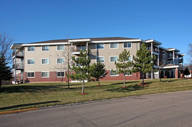 River Oak Heights in Cold Spring, MN - Foto de edificio - Building Photo