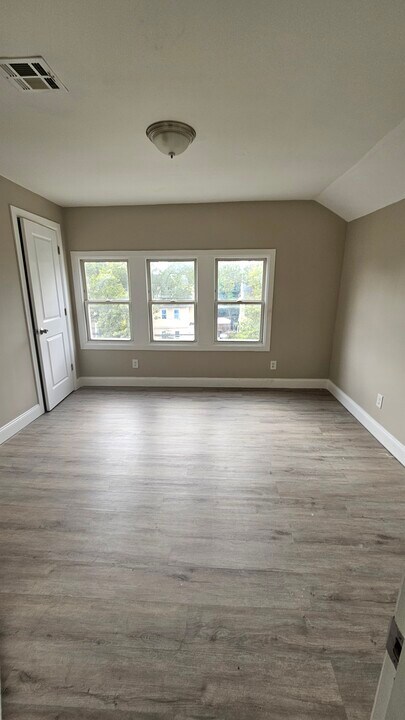 97 Lyons Ave in Newark, NJ - Building Photo