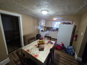 328 W Peach St, Unit c in Vineland, NJ - Building Photo - Building Photo