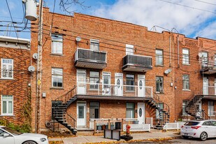 2309 De Villiers Rue in Montréal, QC - Building Photo