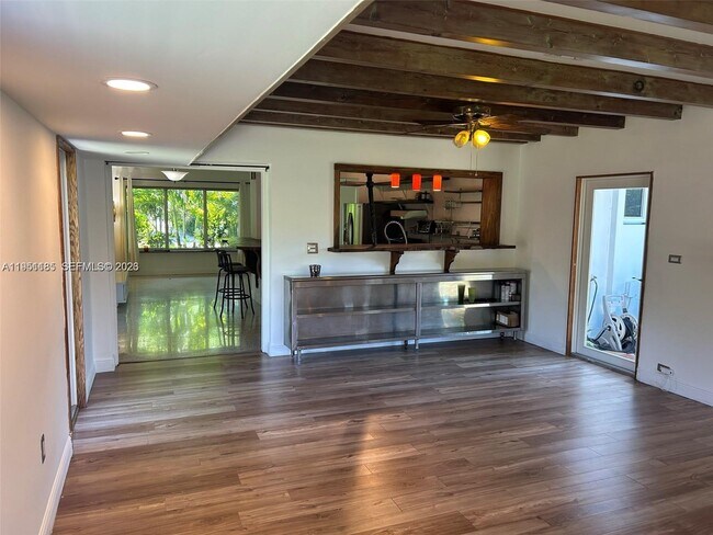 9530 NW 1st Ave in Miami Shores, FL - Building Photo - Building Photo