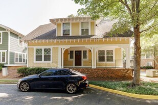 490 S Barnett Shoals Rd in Athens, GA - Building Photo