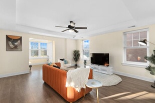 457 E Kirby St in Detroit, MI - Building Photo