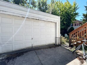 1428 SE Madison St in Portland, OR - Building Photo - Building Photo