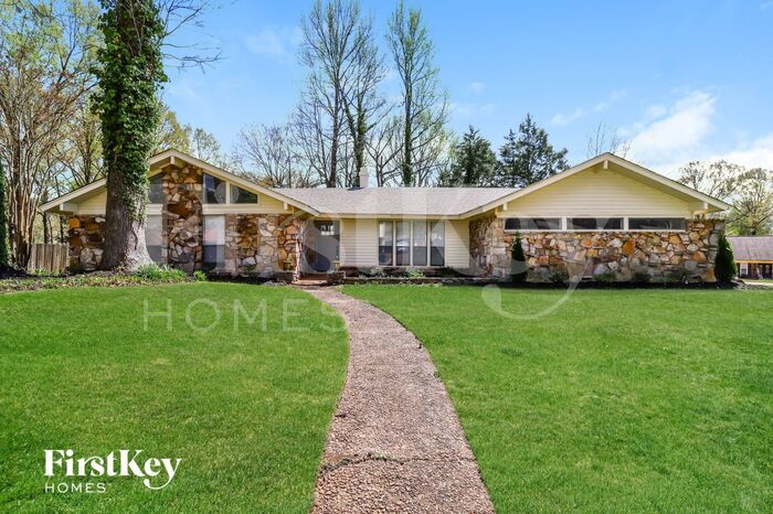 8625 Edney Ridge Dr in Memphis, TN - Building Photo
