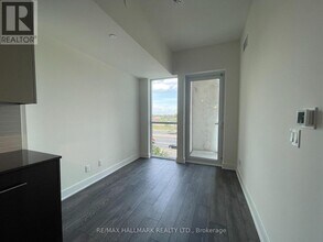 188 Fairview Mall Dr in Toronto, ON - Building Photo - Building Photo