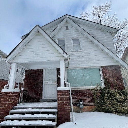 property at 9124 Manor