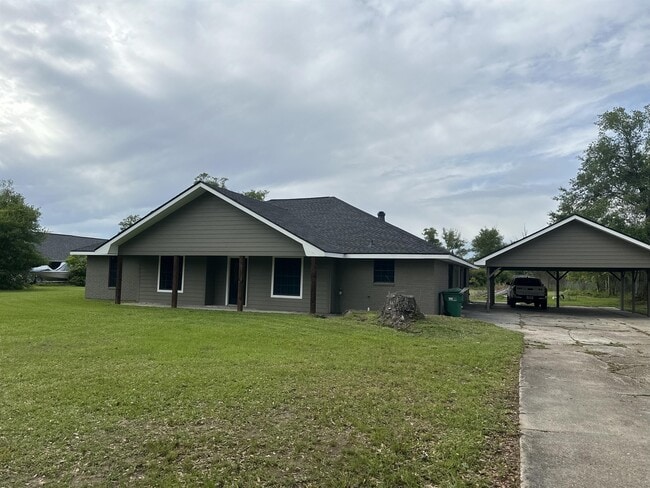 2385 Leonard Rd in Sulphur, LA - Foto de edificio - Building Photo