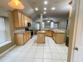 4914 Surrey Park Cir in Katy, TX - Building Photo - Building Photo