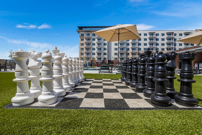 Resia Rayzor Ranch Apartments in Denton, TX - Foto de edificio - Building Photo