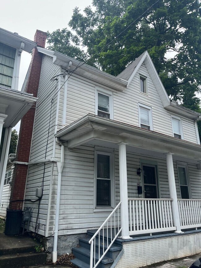 343 E Orange St in Shippensburg, PA - Building Photo - Building Photo
